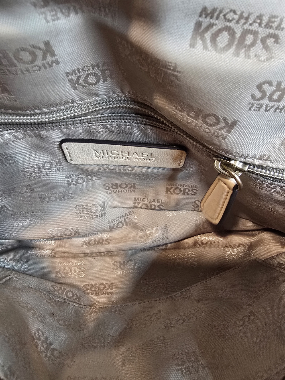 Michael Kors Sloan Quilted Leather Chain Shoulder Bag - Beige / Cream - Picture 12 of 12